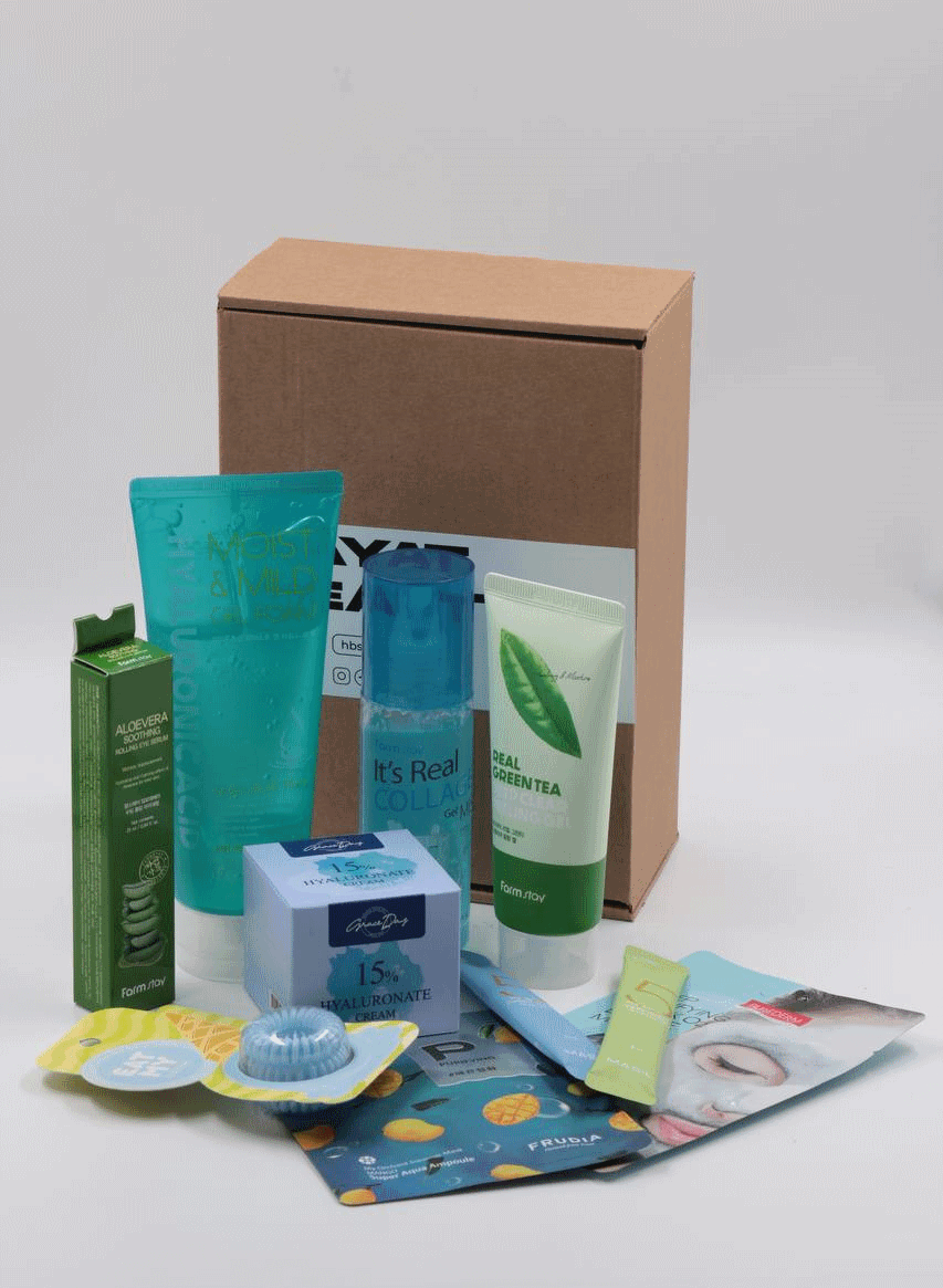 https://storage.alifshop.tj/media/images/alifshop/12353/nabor-uhodovoy-kosmetiki-4-1677645694860.png