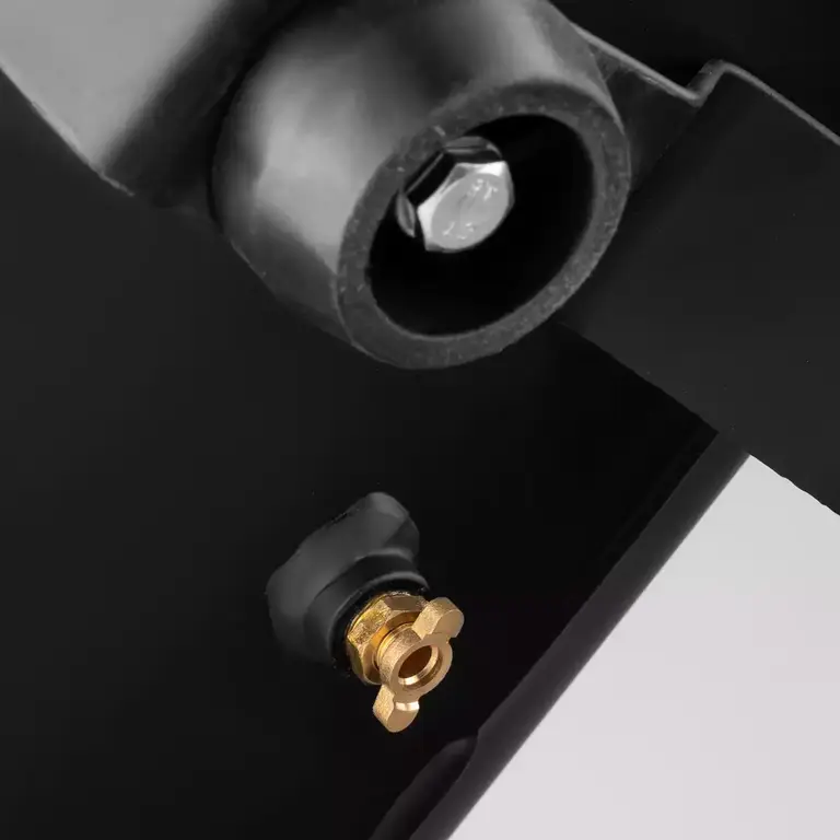 https://storage.alifshop.tj/media/images/alifshop/15636/kompressor-vozdushnyy-ronix-rc-8010-80l-230l-min-8-bar-1688016570824.png