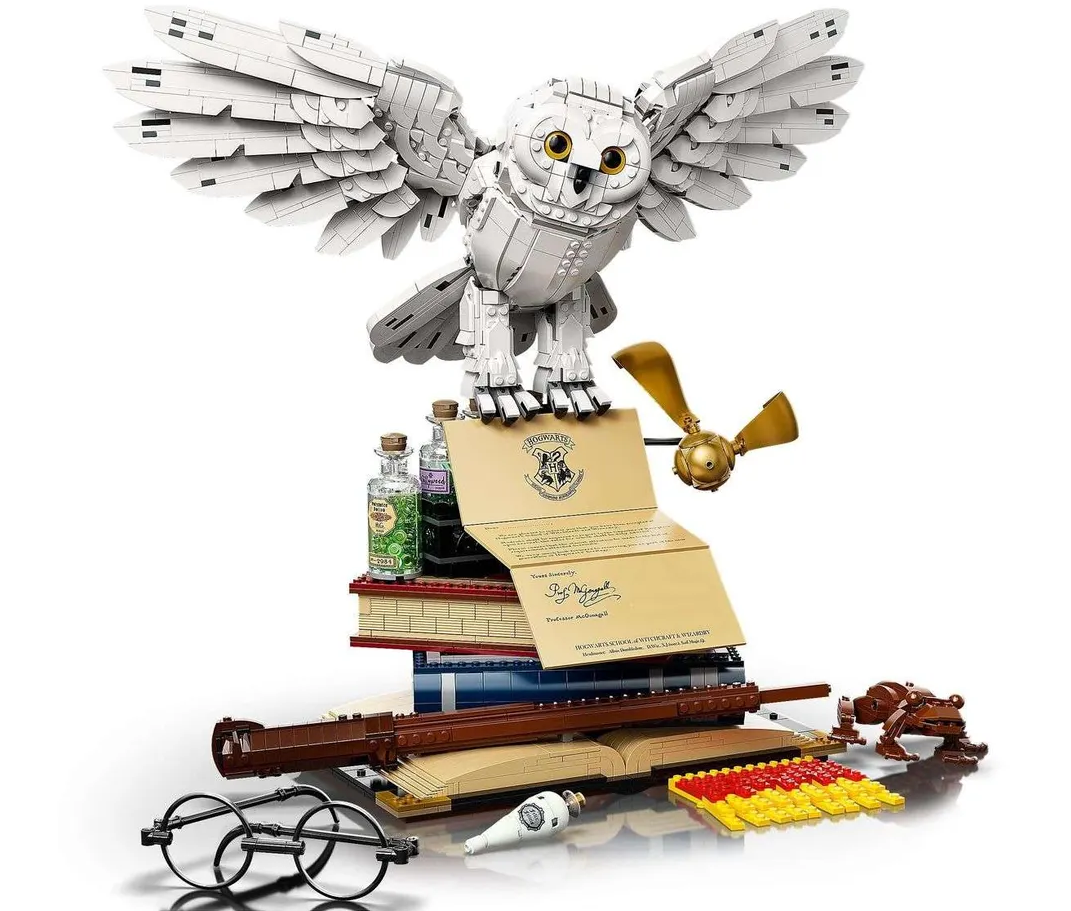 https://storage.alifshop.tj/media/images/alifshop/18714/konstruktor-harry-potter-77002-3010-detaley-1698320537579.png