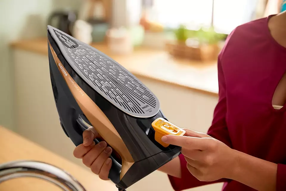 https://storage.alifshop.tj/media/images/alifshop/22230/utyug-philips-dst7040-1713501883744.webp