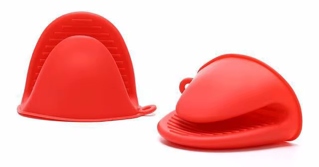 https://storage.alifshop.tj/media/images/alifshop/25198/prihvatka-silikonovaya-termostoykaya-krasnyy-1726116983571.png