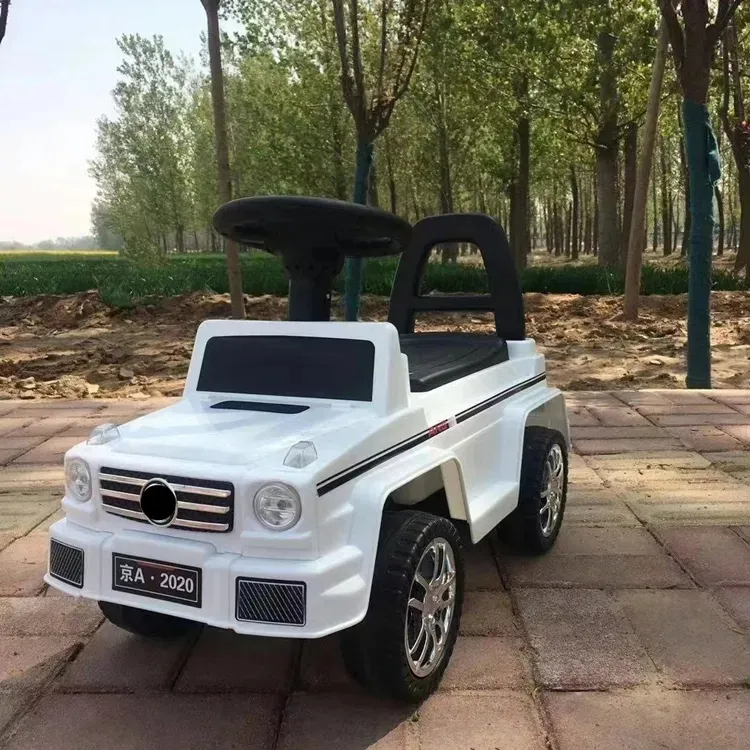 https://storage.alifshop.tj/media/images/alifshop/28036/detskaya-katalka-mashinka-mercedes-benz-2020-belyy-1733976525310.png
