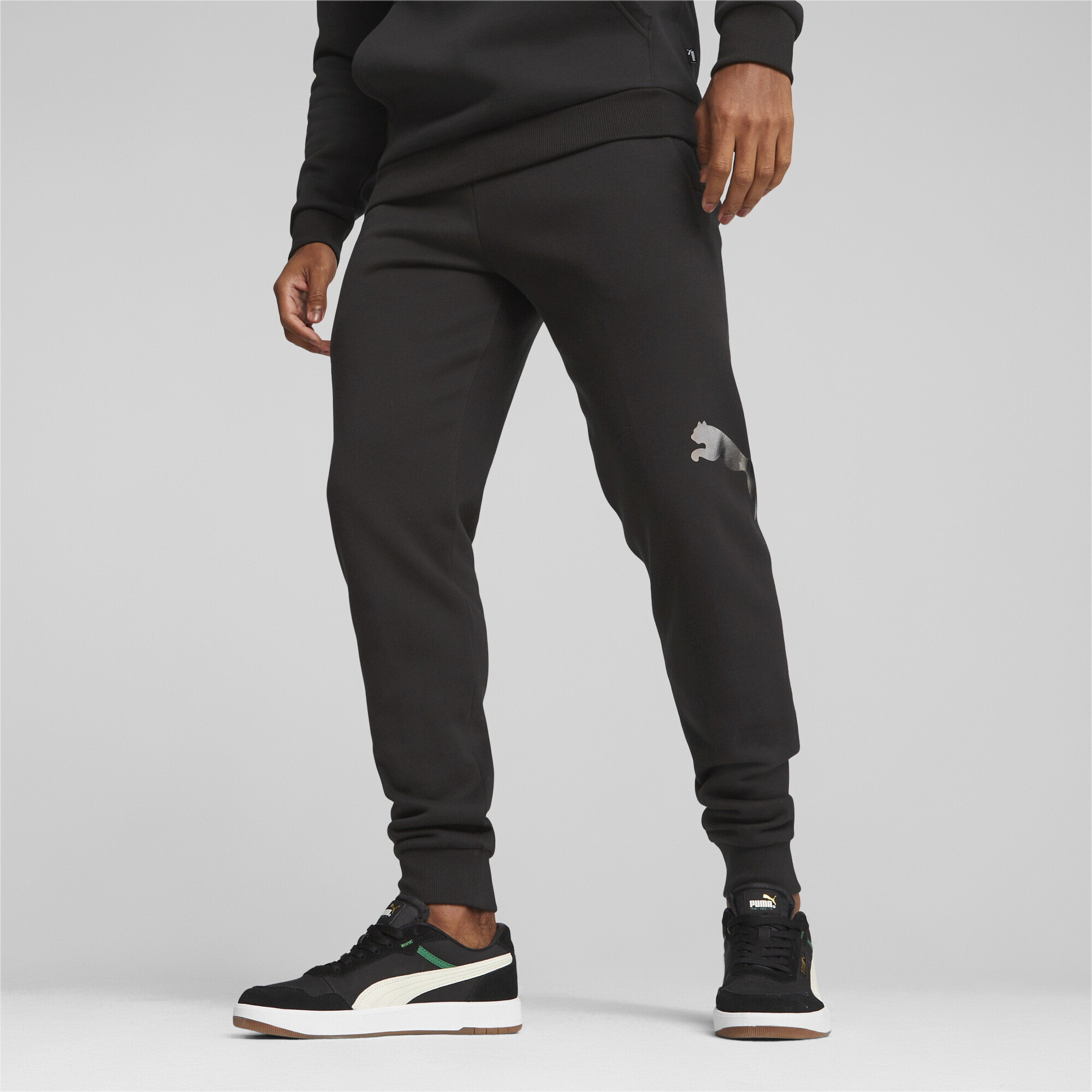 https://storage.alifshop.tj/media/images/alifshop/32542/muzhskie-sportivnye-shtany-puma-ess-logo-lab-holiday-sweatpants-fl-cl-m-chernyy-1741770908011.png