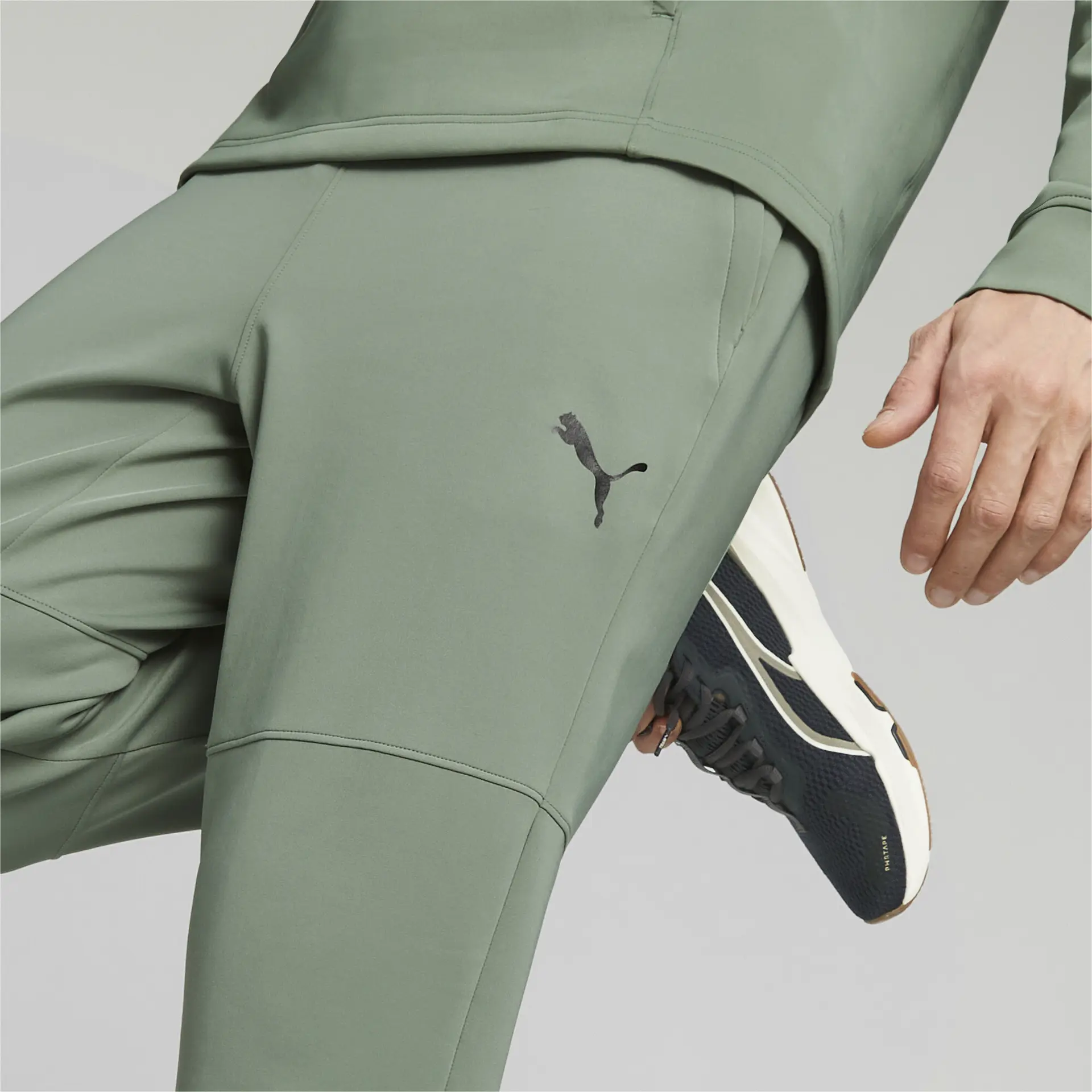 https://storage.alifshop.tj/media/images/alifshop/32685/muzhskie-sportivnye-shtany-puma-fit-double-knit-jogger-s-myatnyy-1741845090833.png
