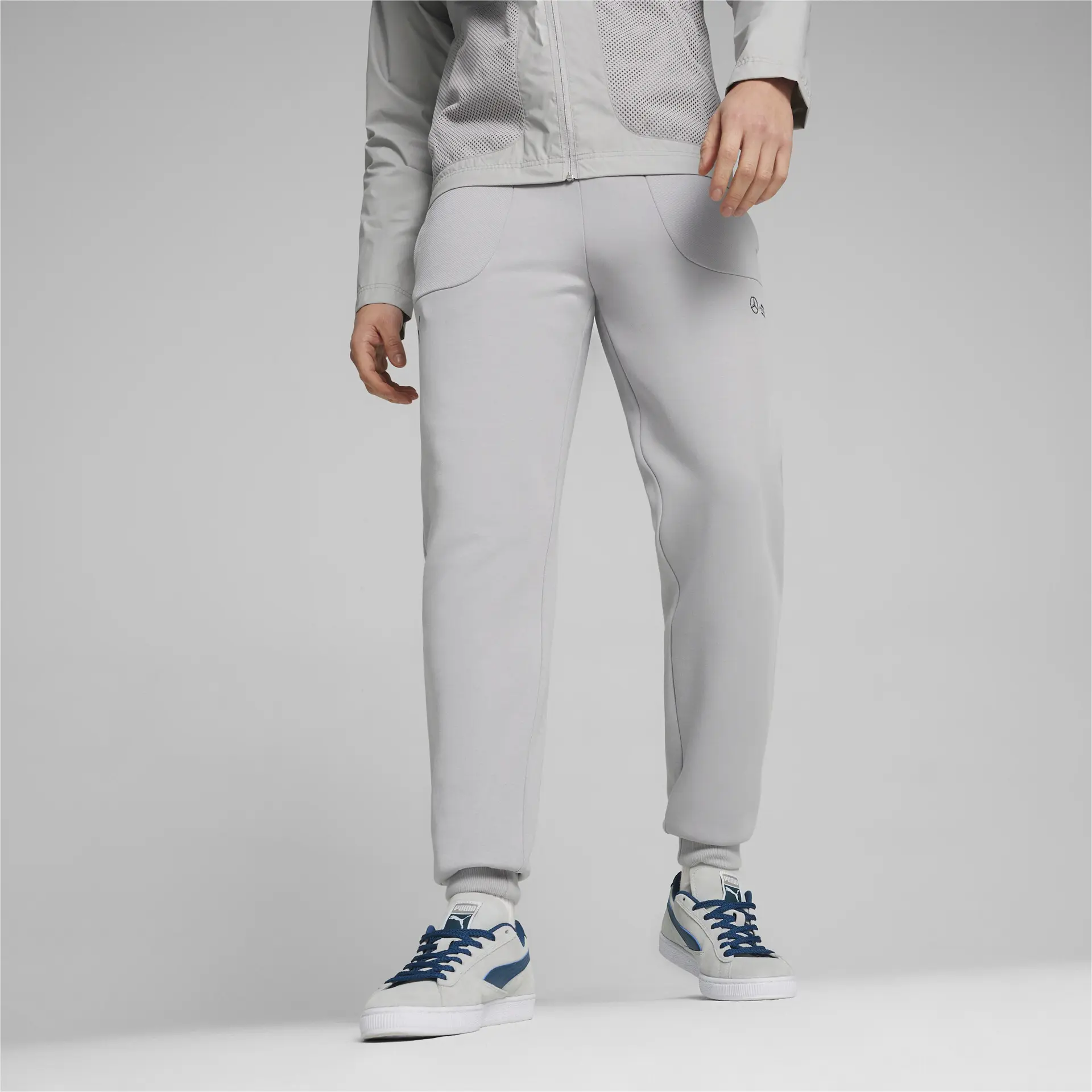 https://storage.alifshop.tj/media/images/alifshop/32817/muzhskie-sportivnye-shtany-puma-mapf1-sweatpants-cc-s-seryy-1741926299021.png