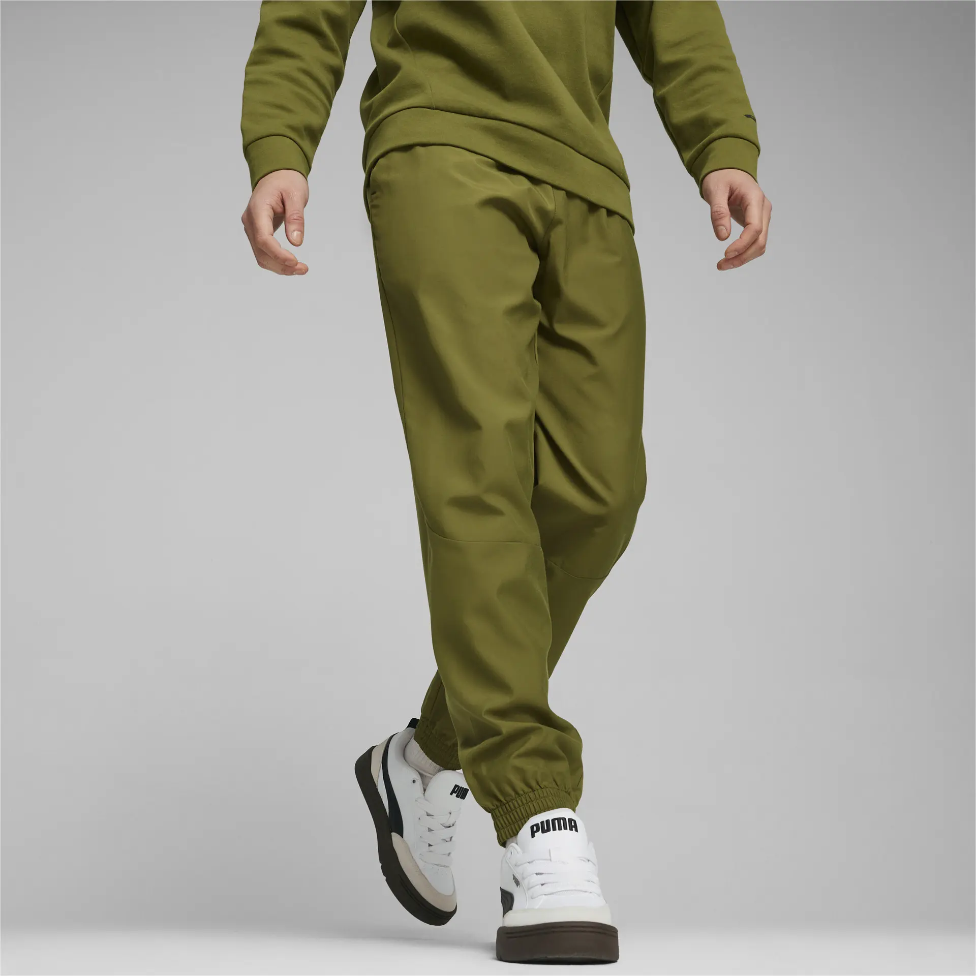https://storage.alifshop.tj/media/images/alifshop/33204/muzhskie-sportivnye-shtany-puma-rad-cal-woven-pants-m-olivkovyy-1742202504959.png