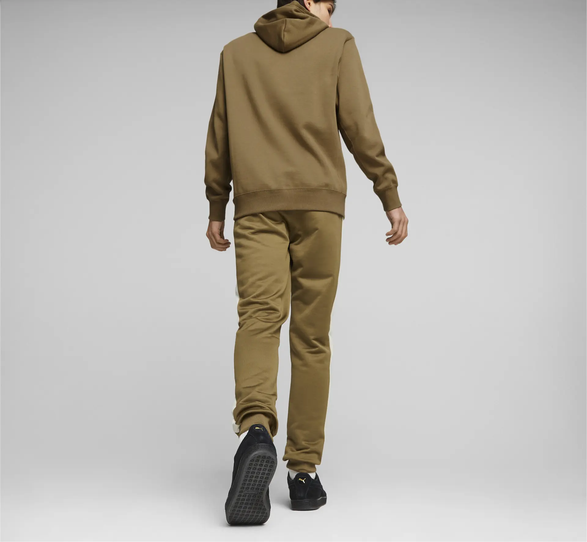https://storage.alifshop.tj/media/images/alifshop/33366/muzhskie-sportivnye-shtany-puma-t7-iconic-track-pants-s-pt-xxl-korichnevyy-1742274509606.png