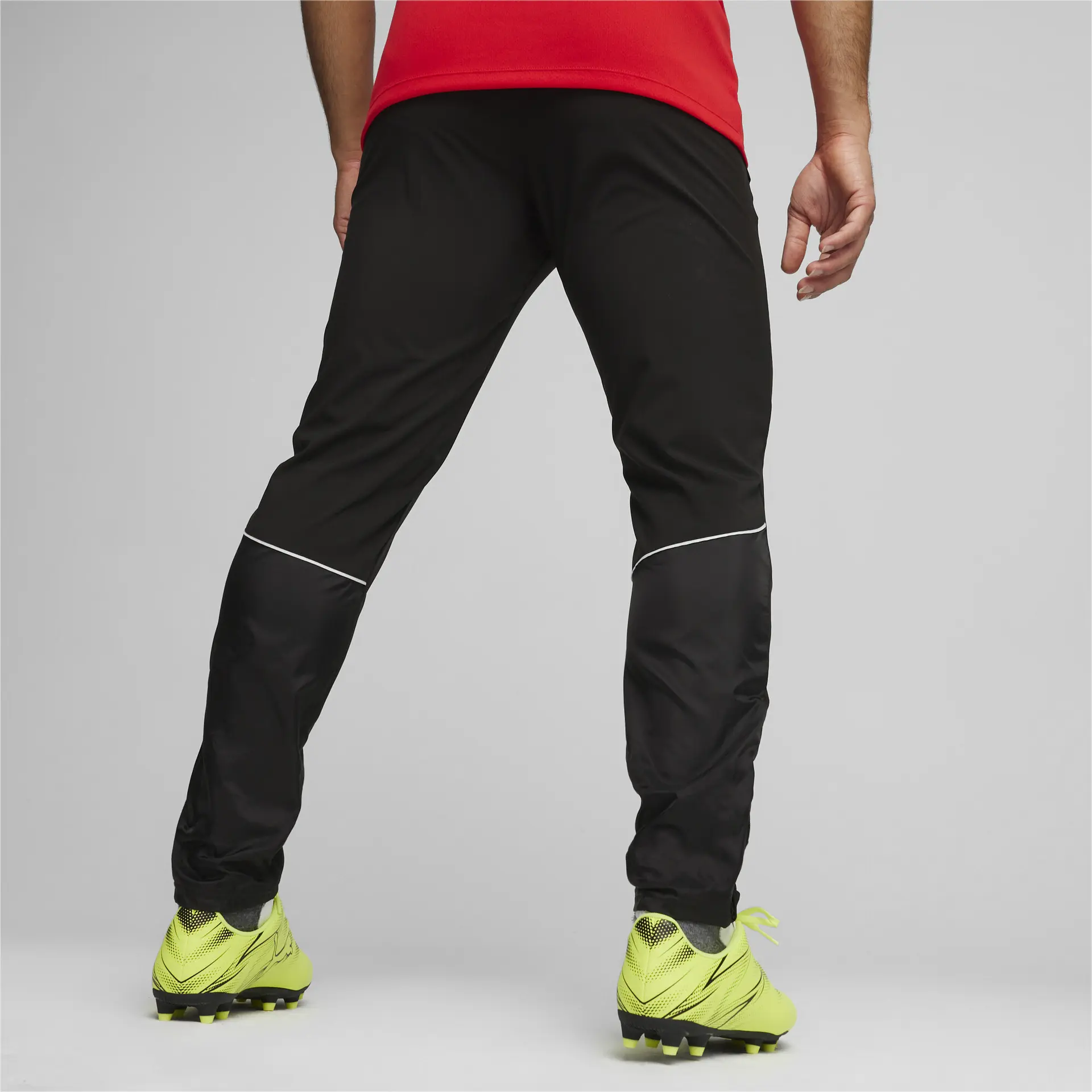 https://storage.alifshop.tj/media/images/alifshop/33413/muzhskie-sportivnye-shtany-puma-teamgoal-sideline-pant-m-chernyy-1742280633520.png