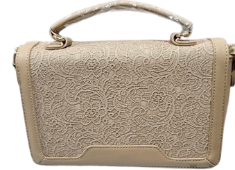 https://storage.alifshop.tj/media/images/alifshop/33557/sumka-zhenskaya-8263-bezhevyy-1742297279540.png