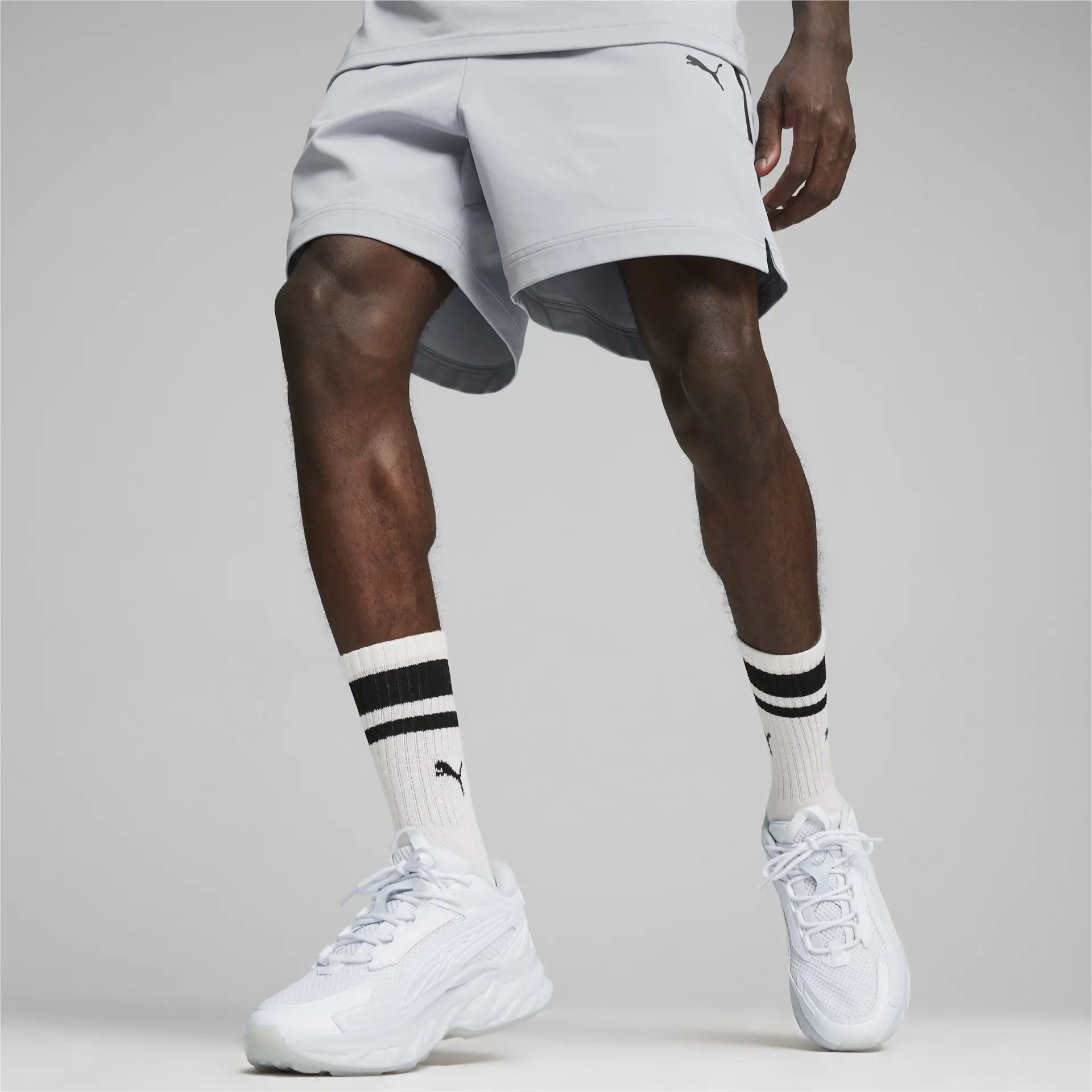 https://storage.alifshop.tj/media/images/alifshop/33810/muzhskie-sportivnye-shorty-puma-pumatech-shorts-6-wv-xl-seryy-1742372713228.png