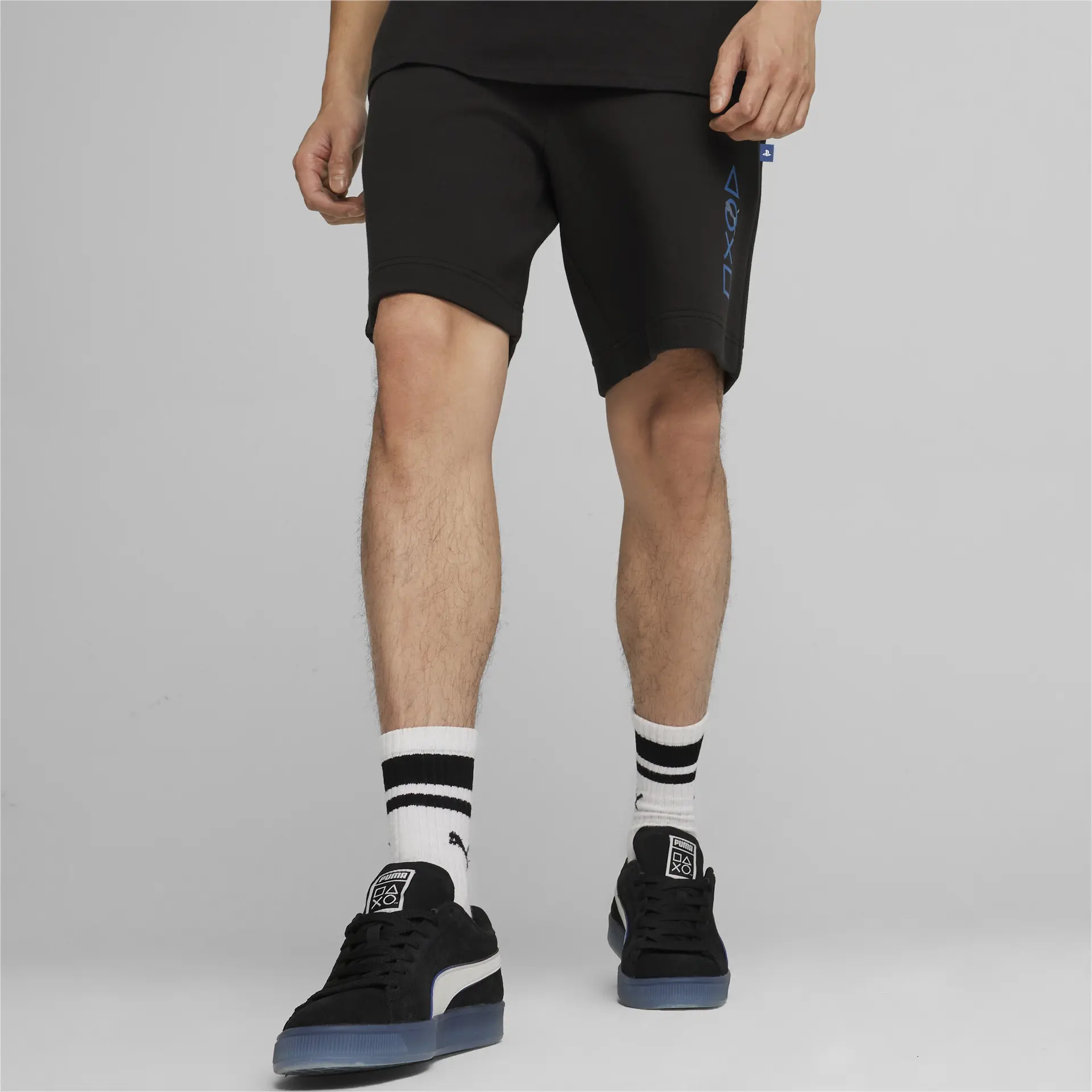 https://storage.alifshop.tj/media/images/alifshop/33837/muzhskie-povsednevnye-shorty-puma-x-playstation-shorts-8-dk-s-chernyy-1742374674313.png