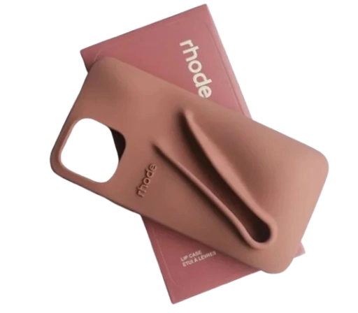 https://storage.alifshop.tj/media/images/alifshop/34488/chehol-dlya-iphone-16-pro-max-rhode-svetlo-korichnevyy-1758444616630-xl.webp