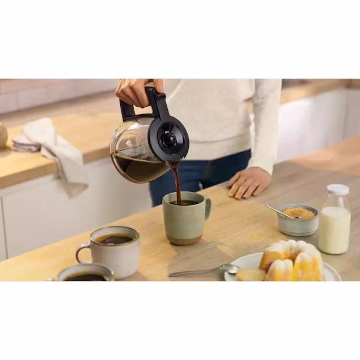 https://storage.alifshop.tj/media/images/alifshop/36219/kofevarka-bosch-tka4m233-chernyy-1747226426610.png
