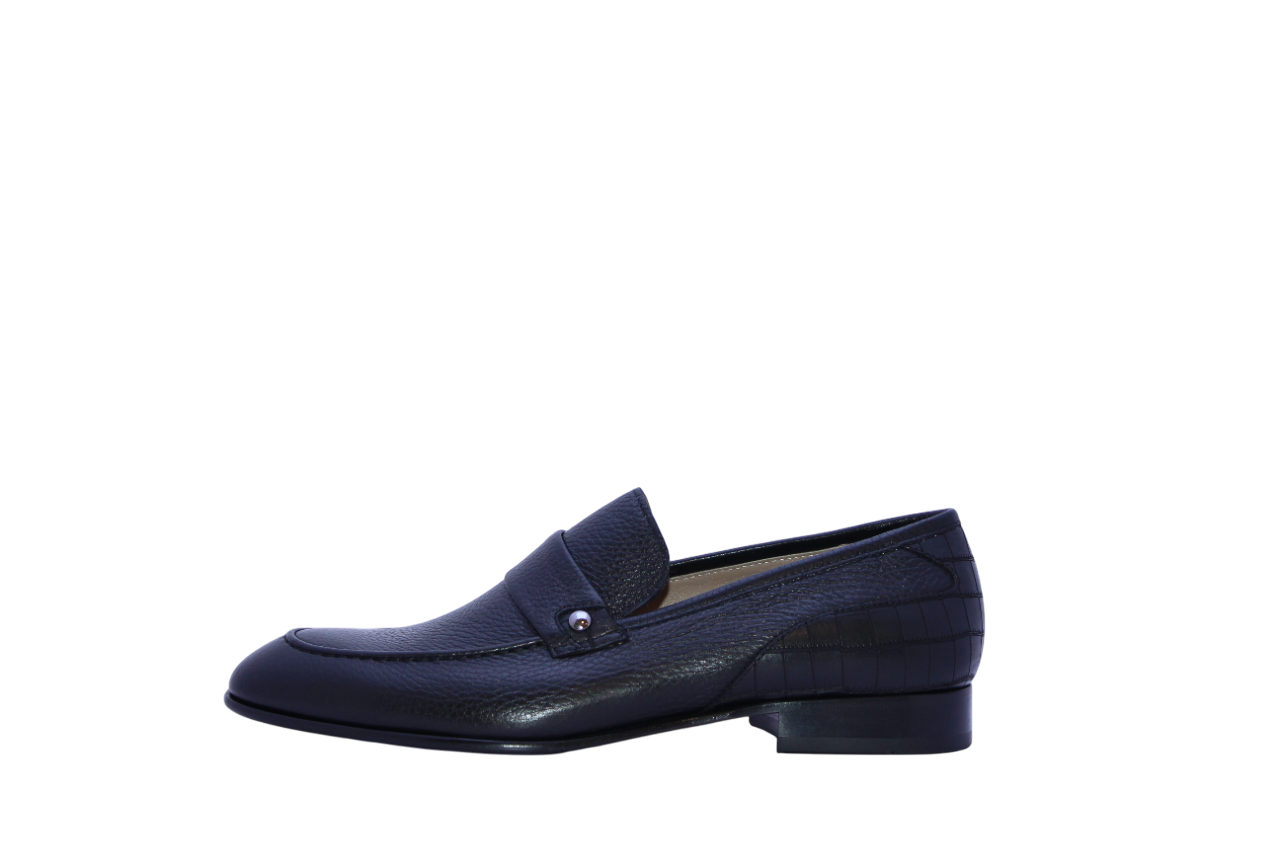 https://storage.alifshop.tj/media/images/alifshop/36971/tufli-zaro-bazelli-5880-7-41-razmer-chernyy-1749546218855.png