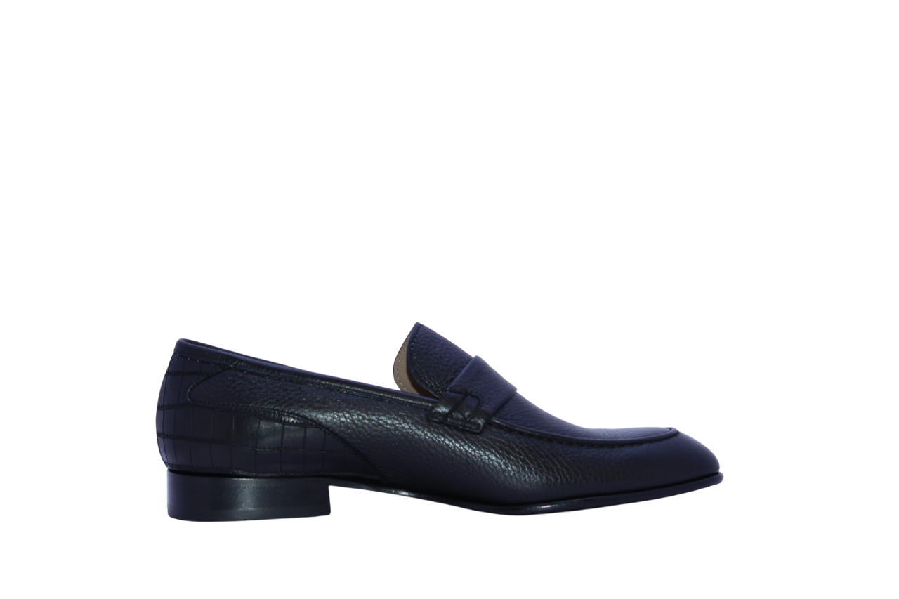 https://storage.alifshop.tj/media/images/alifshop/36974/tufli-zaro-bazelli-5880-7-39-razmer-chernyy-1749546317154.png