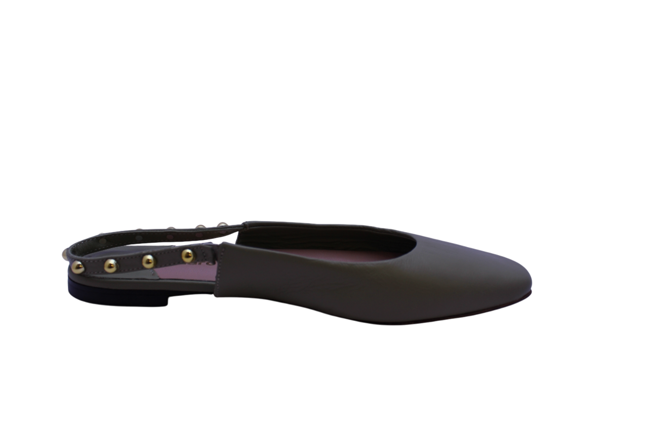 https://storage.alifshop.tj/media/images/alifshop/37206/bosonozhki-zaro-bazelli-m22-105-37-razmer-haki-1749704045820.png