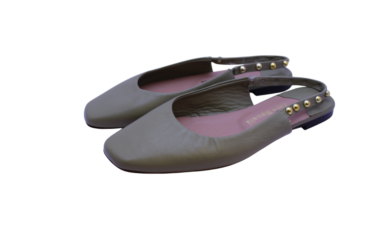 https://storage.alifshop.tj/media/images/alifshop/37210/bosonozhki-zaro-bazelli-m22-105-38-razmer-haki-1749704113637.png