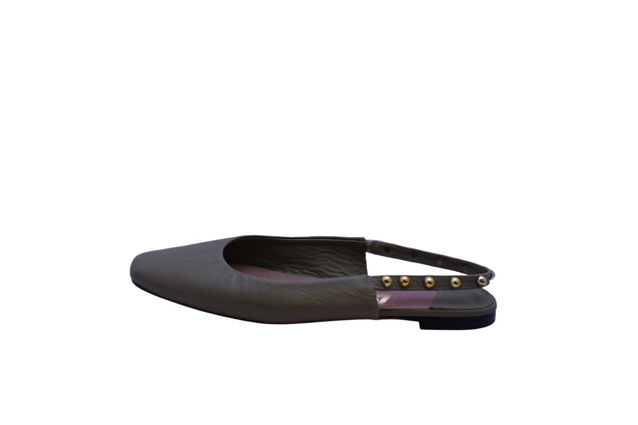 https://storage.alifshop.tj/media/images/alifshop/37211/bosonozhki-zaro-bazelli-m22-105-39-razmer-haki-1749705219954.png