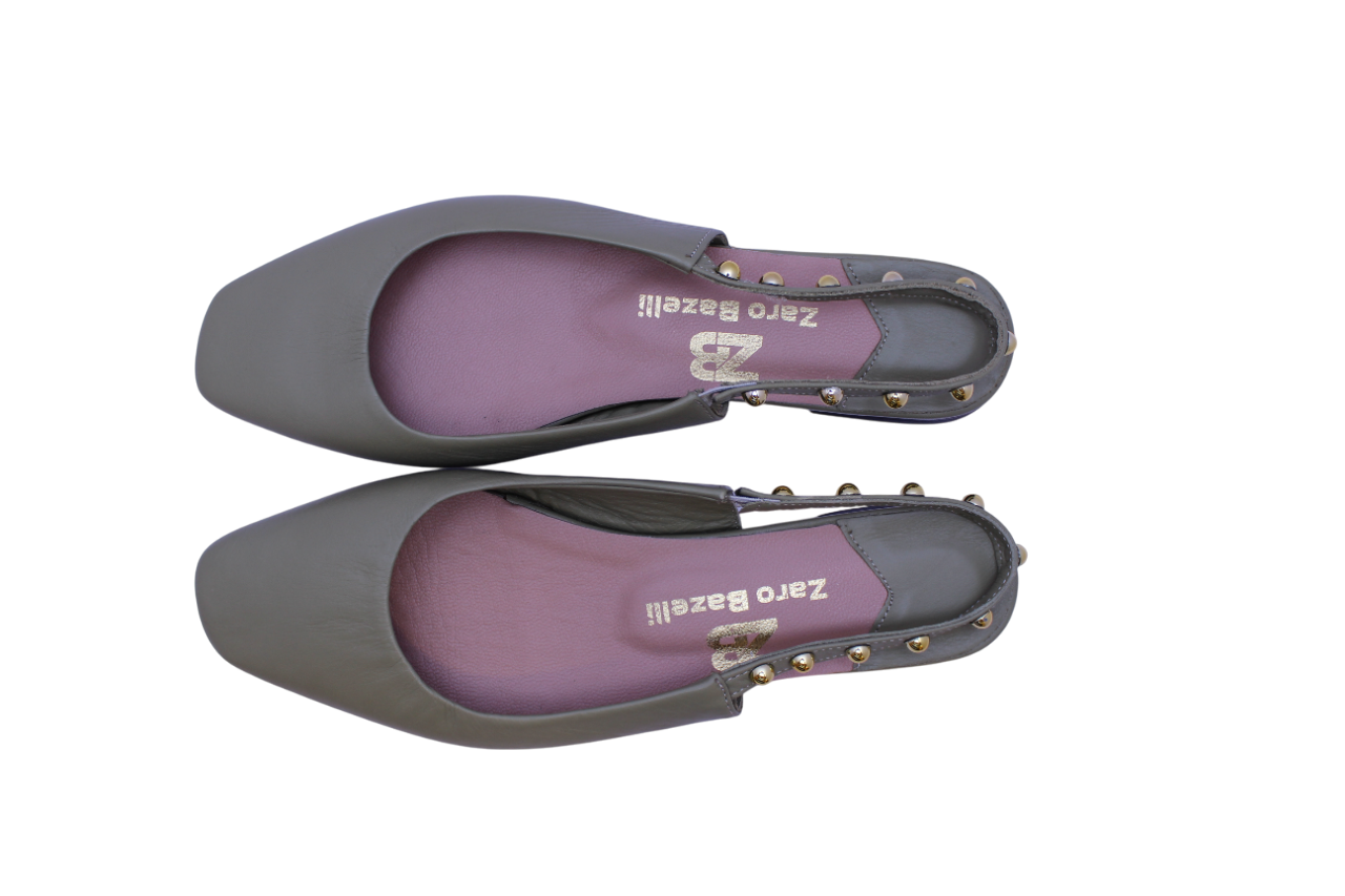 https://storage.alifshop.tj/media/images/alifshop/37211/bosonozhki-zaro-bazelli-m22-105-39-razmer-haki-1749705225524.png