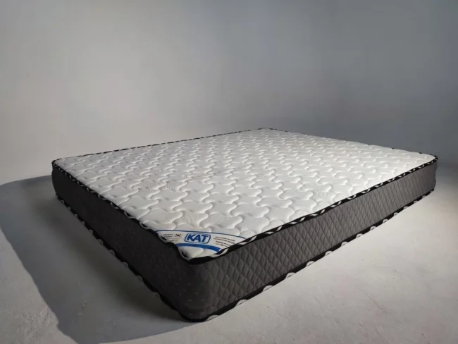 https://storage.alifshop.tj/media/images/alifshop/40117/matras-kat-comfort-ortopedicheskiy-dvuspalnyy-176x94x25-sm-belyy-1755778931053.webp