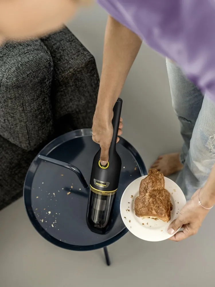 https://storage.alifshop.tj/media/images/alifshop/40763/ruchnoy-pylesos-karcher-cvh-1-198-355-0-chernyy-1757923634076.png