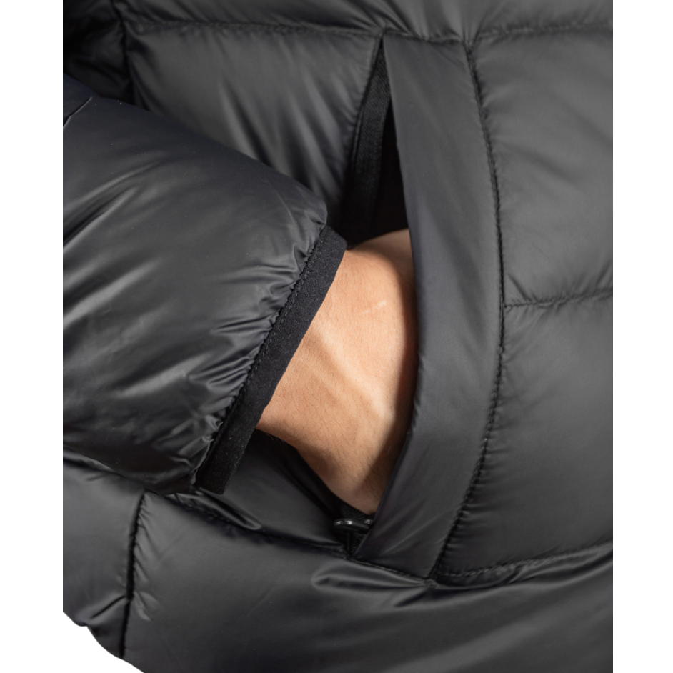 https://storage.alifshop.tj/media/images/alifshop/41955/korotkaya-puhovaya-kurtka-rabex-adtfw202-l-chernyy-1760507840217.png