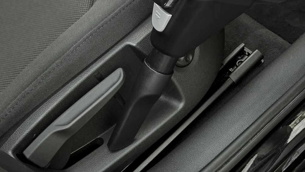 https://storage.alifshop.tj/media/images/alifshop/43087/besprovodnoy-pylesos-bosch-bcs711gb-chernyy-1762861226479.png