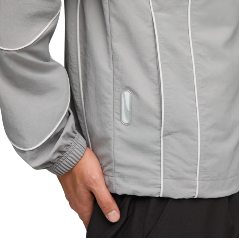 https://storage.alifshop.tj/media/images/alifshop/45135/vetrovka-puma-pumatech-x-632096-l-seryy-1765783612552.png