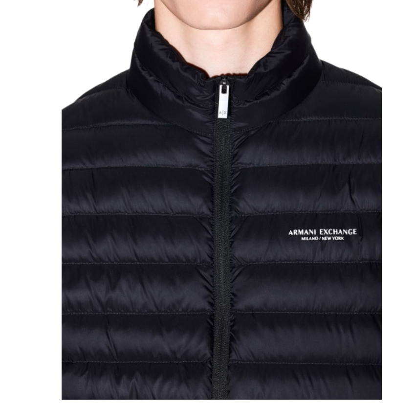 https://storage.alifshop.tj/media/images/alifshop/47369/kurtka-armani-exchange-xm001919-af16927-m-chernyy-1768030232666.png