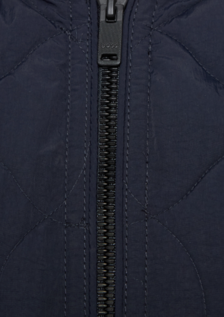 https://storage.alifshop.tj/media/images/alifshop/47417/kurtk-hugo-boss-ovalley-50543486-m-temno-siniy-copy-1768135255749.png
