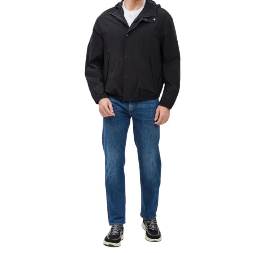 https://storage.alifshop.tj/media/images/alifshop/47534/kurtka-armani-exchange-xm000210-af10357-s-chernyy-1768195776732.png