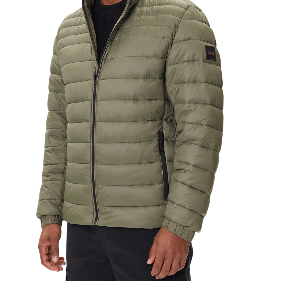 https://storage.alifshop.tj/media/images/alifshop/47594/kurtka-hugo-boss-mixed-quilting-packable-jacket-50530822-xl-haki-1768198915648.png