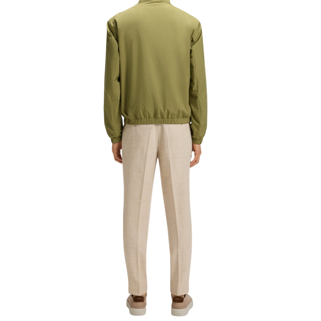 https://storage.alifshop.tj/media/images/alifshop/47599/bomber-hugo-boss-reversible-zip-up-jacket-50485069-m-svetlo-zelenyy-1768199597243.png