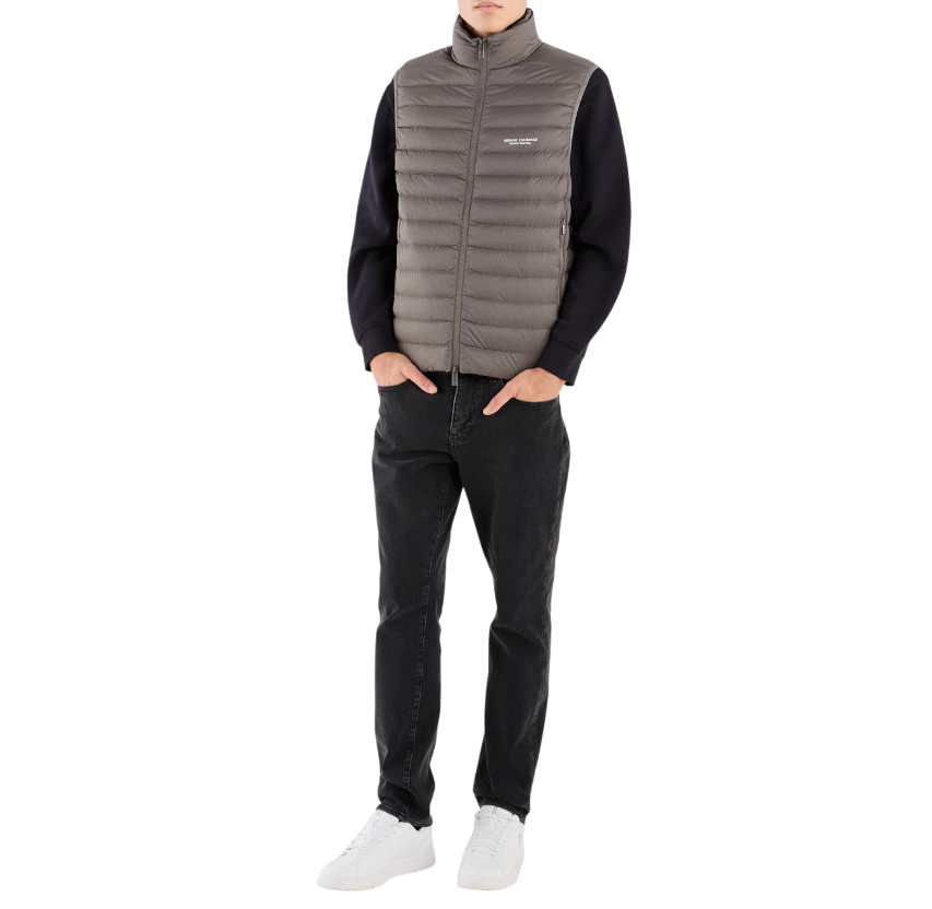 https://storage.alifshop.tj/media/images/alifshop/47783/zhilet-armani-exchange-xm001576-af16927-s-seryy-1768366564185.png