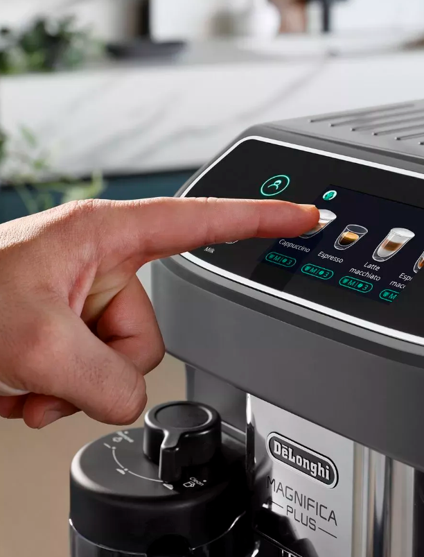 https://storage.alifshop.tj/media/images/alifshop/47859/kofemashina-delonghi-magnifica-plus-ecam320-61-g-chernyy-1768385856533.png