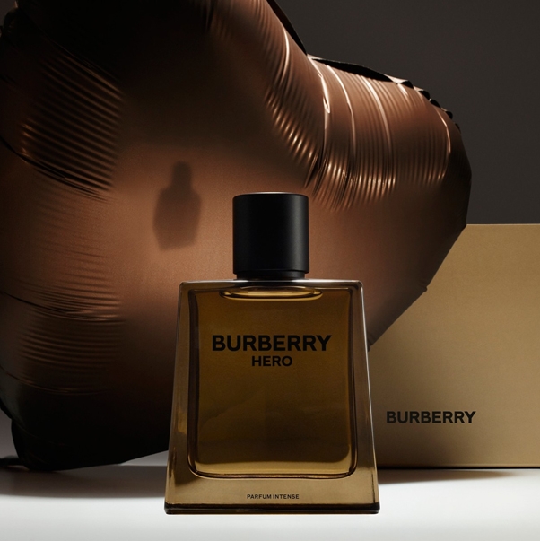 https://storage.alifshop.tj/media/images/alifshop/48566/parfyumernaya-voda-burberry-hero-parfum-intense-100-ml-1768989120531.jpg