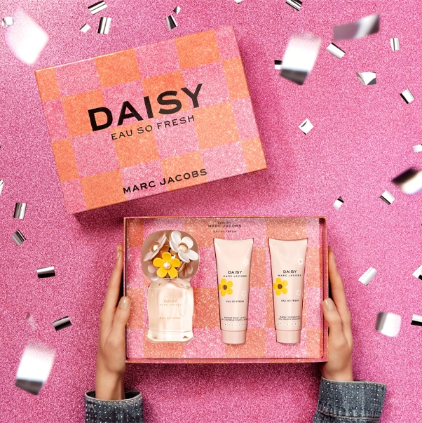 https://storage.alifshop.tj/media/images/alifshop/49397/parfyumernyy-nabor-marc-jacobs-daisy-fresh-3-sredstva-4752-1769678310314.jpg