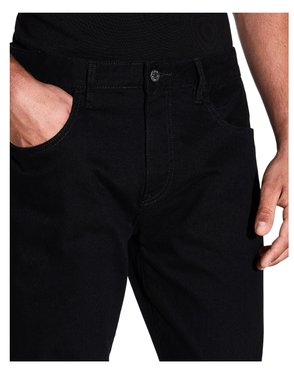 https://storage.alifshop.tj/media/images/alifshop/49449/muzhskie-dzhinsy-armani-exchange-xm000049-af14267-xs-chernyy-1769749320727.png