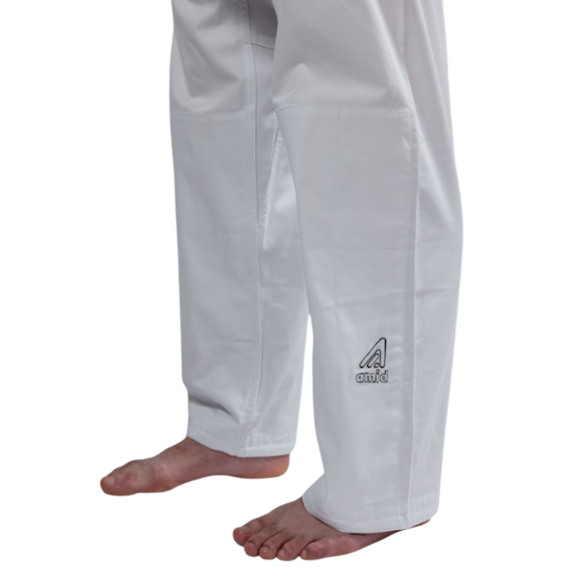 https://storage.alifshop.tj/media/images/alifshop/49516/kimono-dlya-dzyudo-amid-master-155-sm-belyy-1769754569100.png