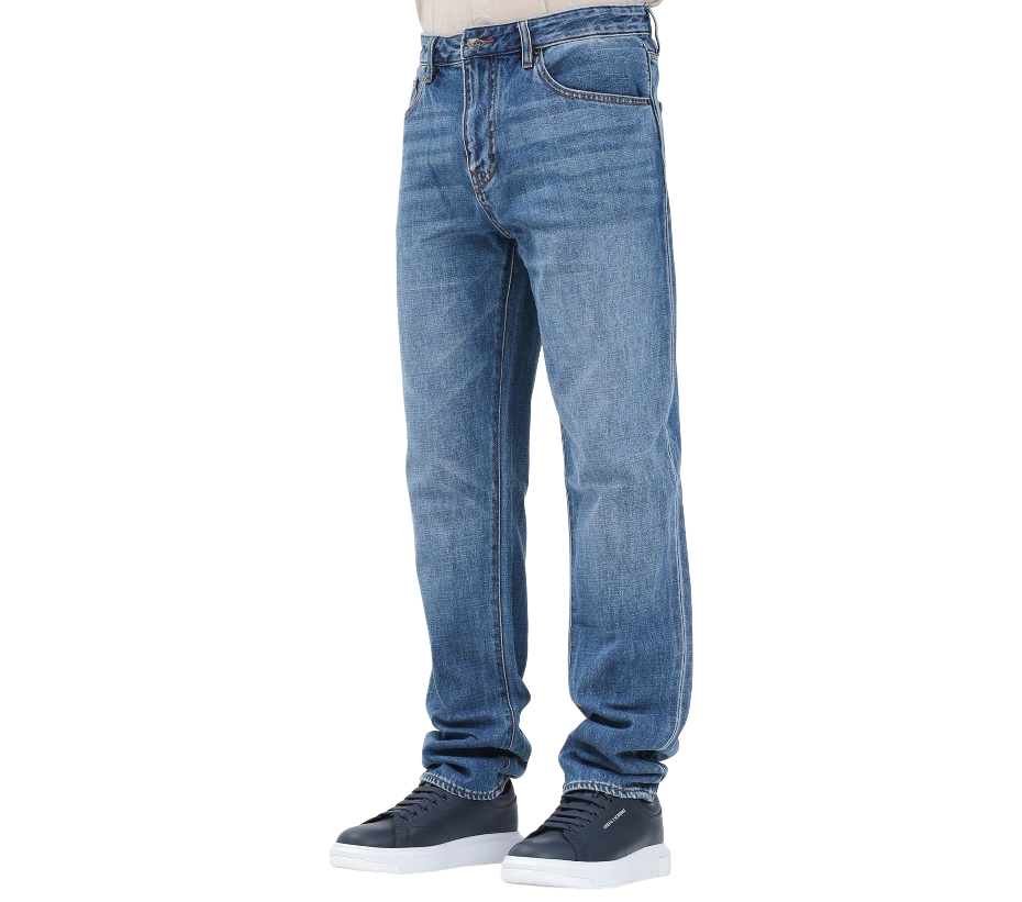 https://storage.alifshop.tj/media/images/alifshop/49525/muzhskie-dzhinsy-armani-exchange-xm000049-af13361-xl-siniy-1769755054708.png