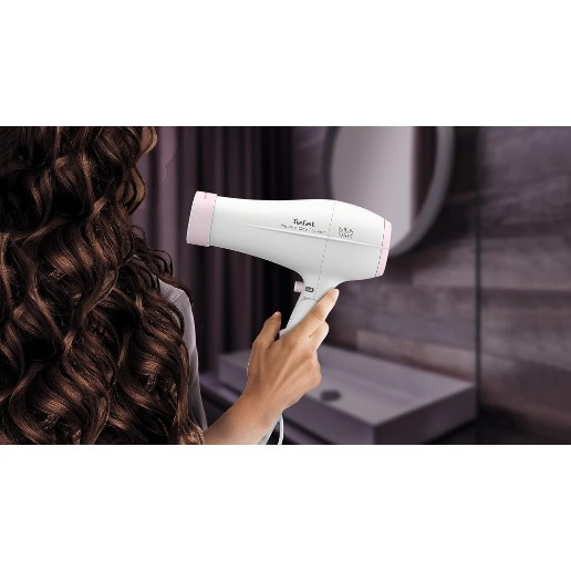 https://storage.alifshop.tj/media/images/alifshop/49540/fen-dlya-volos-tefal-instant-dry-foldable-hv6092m0-2200-vt-belo-rozovyy-1769763069811.jpg