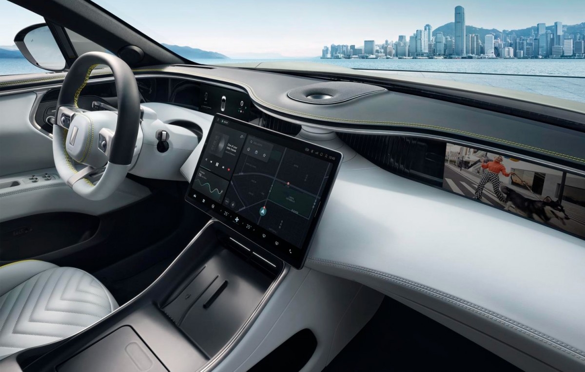 https://storage.alifshop.tj/media/images/alifshop/50832/avatr-11-ev-max-awd-chernyy-1770728063697.jpg