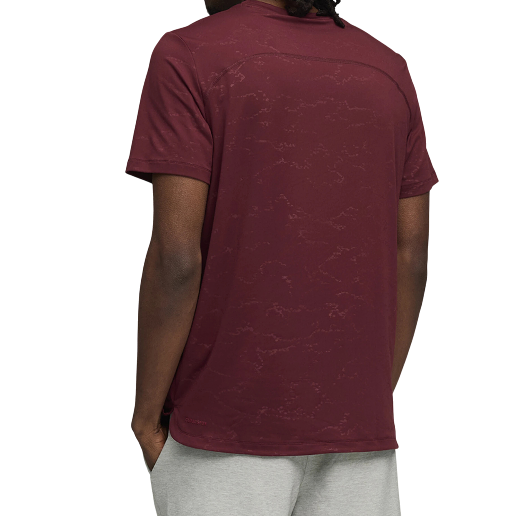 https://storage.alifshop.tj/media/images/alifshop/50989/muzhskaya-futbolka-puma-m-cloudspun-emboss-tee-527646-xl-bordovyy-1770830267239.png
