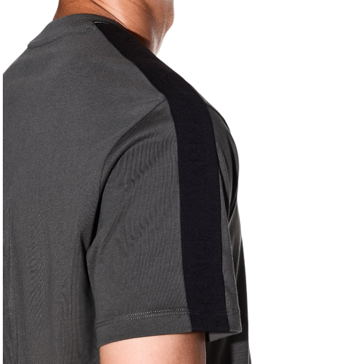 https://storage.alifshop.tj/media/images/alifshop/51124/muzhskaya-futbolka-armani-exchange-xm001283af10361u8144-xxl-sero-chernyy-1770959664682.png