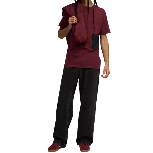 https://storage.alifshop.tj/media/images/alifshop/51429/muzhskaya-futbolka-puma-tech-pocket-tee-629673-l-bordovyy-1771245737052.png