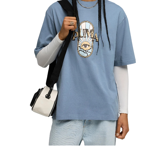 https://storage.alifshop.tj/media/images/alifshop/51818/muzhskaya-futbolka-puma-graphic-fest-boxy-tee-632118-s-goluboy-1771581704959.png