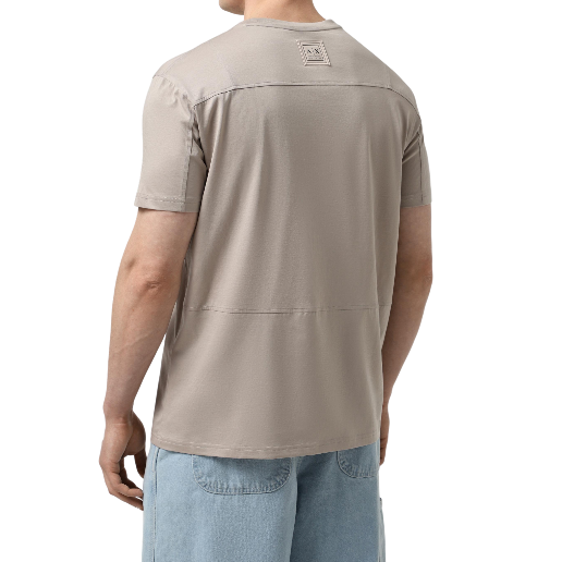 https://storage.alifshop.tj/media/images/alifshop/51823/muzhskaya-futbolka-armani-exchange-xm000359af10364u6154-l-bezhevyy-1771581801121.png