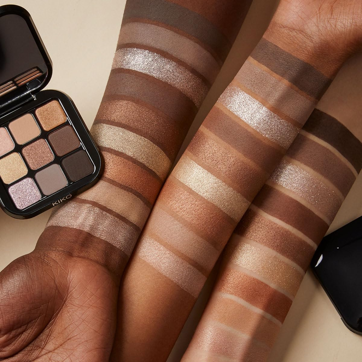 https://storage.alifshop.tj/media/images/alifshop/51951/teni-dlya-vek-kiko-milano-glamour-multi-finish-eyeshadow-palette-matovye-shimmernye-01-1771825609187.png