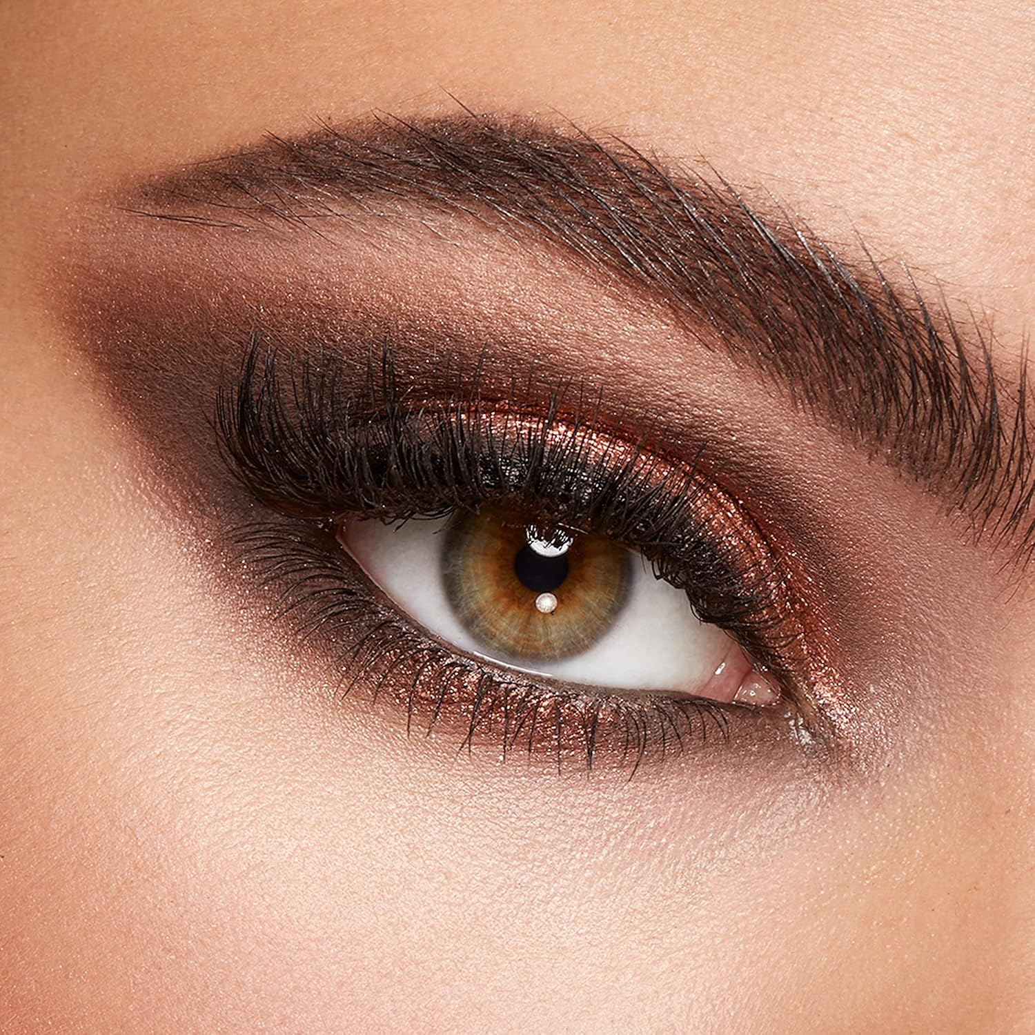 https://storage.alifshop.tj/media/images/alifshop/51951/teni-dlya-vek-kiko-milano-glamour-multi-finish-eyeshadow-palette-matovye-shimmernye-01-1771825612136.png