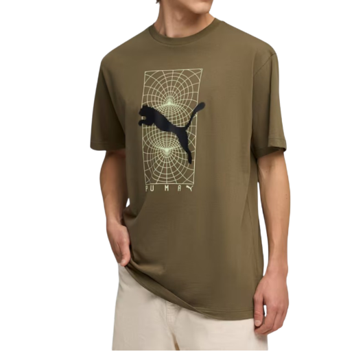 https://storage.alifshop.tj/media/images/alifshop/53332/muzhskaya-futbolka-puma-tech-relaxed-graphic-tee-692233-xs-haki-1772707677870.png